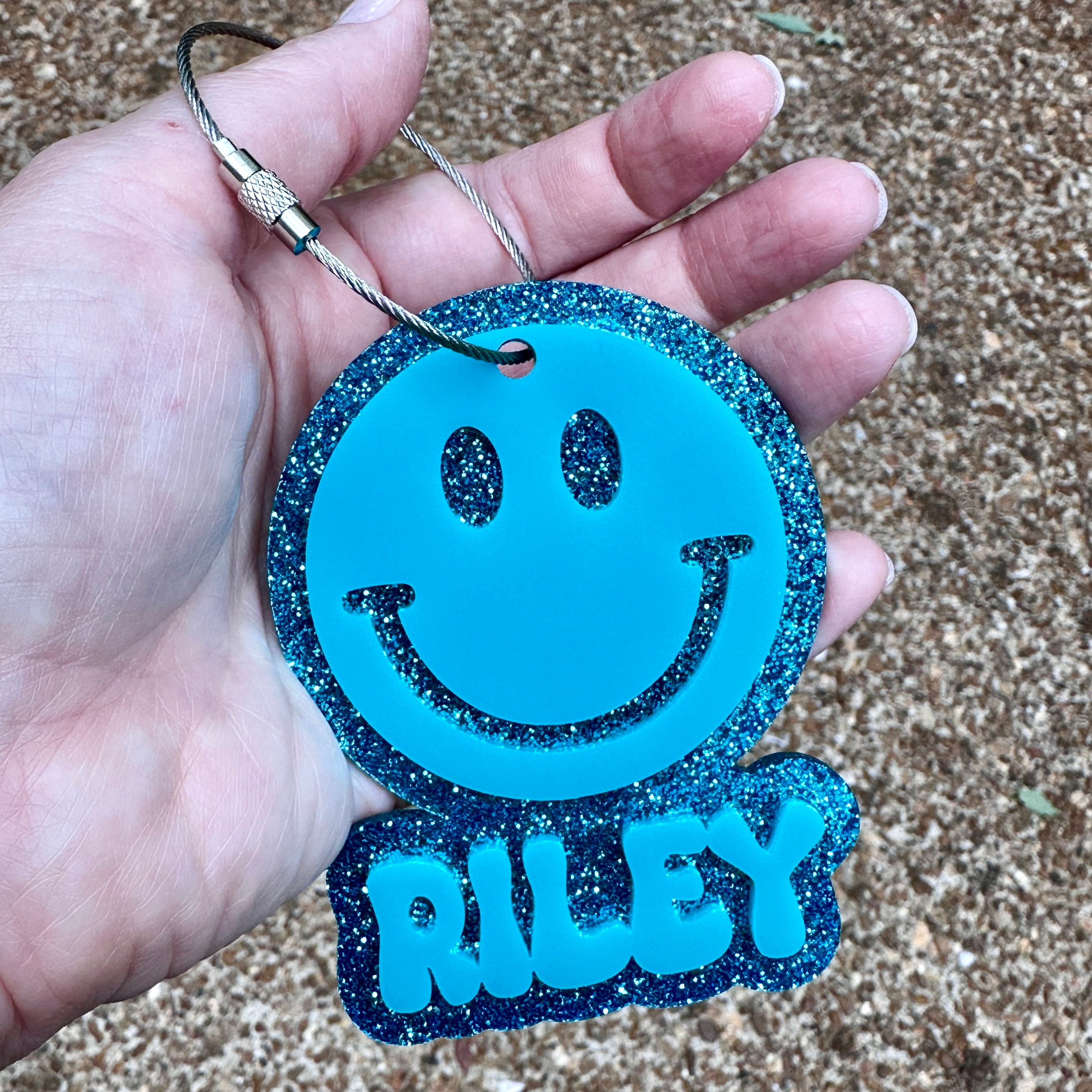 Personalized Acrylic Backpack Tag: Smiley Face Design view 4